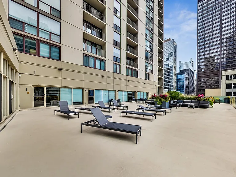 200 N Dearborn St #3103 — Photo 14