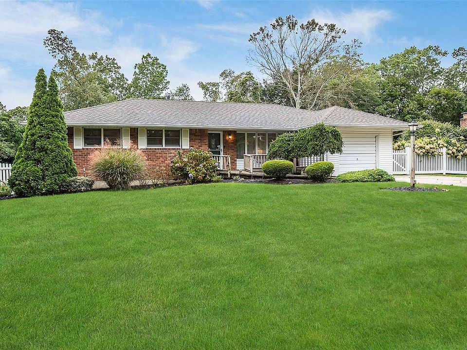 1st image of 23 Forsythe Dr