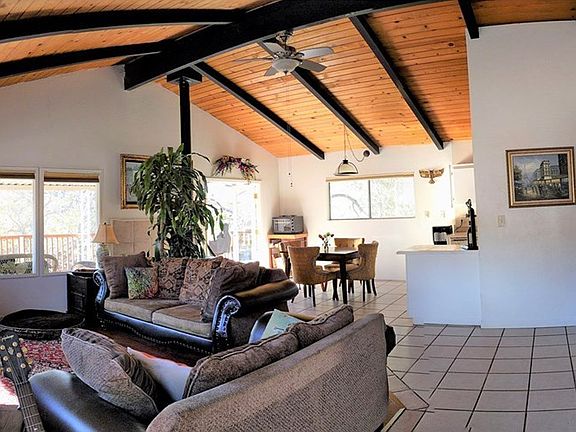 3rd image of 10387 Walnut Way