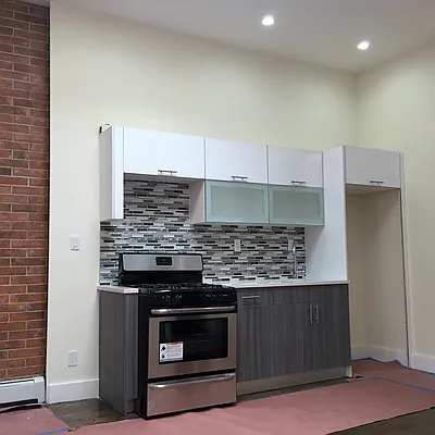 Rented by HFF Realty LLC | media 44