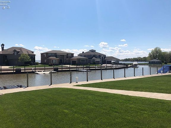 4th image of 6938 E Long Point Cir