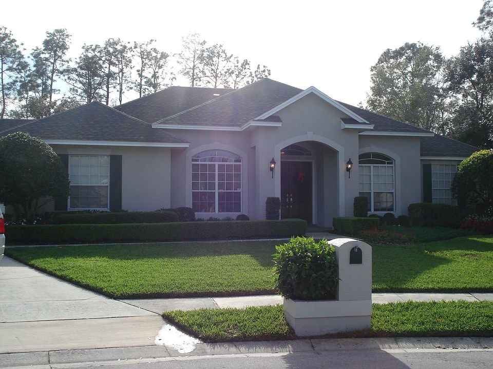 2040 Cotswold Drive