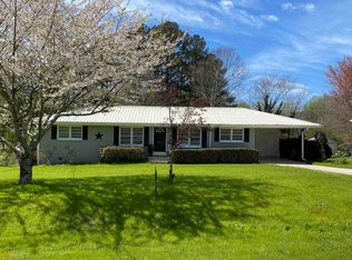 377 Cedar Ln, Toccoa, GA 30577