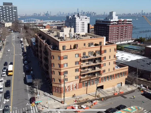 155 Bay St APT 4H, Staten Island, NY 10301