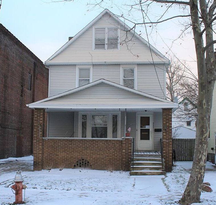 2nd image of 3371 W 119th St