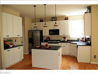 4th image of 6507 Barwick Ct