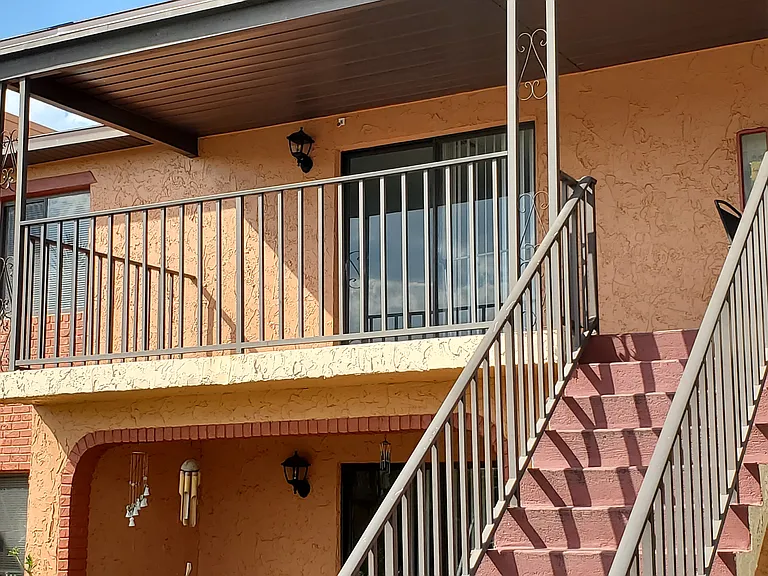 240 San Juan Cir — Photo 10