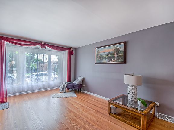 5th image of 4824 N Natchez Ave