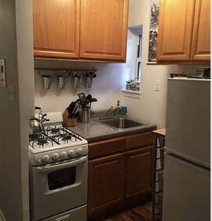 5th image of 216 7th Ave APT 3C