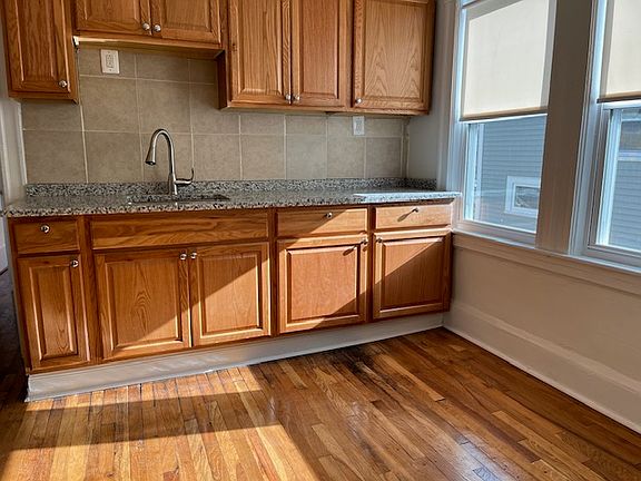 5th image of 524 Hyde Park Ave APT 6