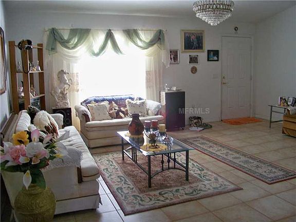 5th image of 2864 Saybrook Ave