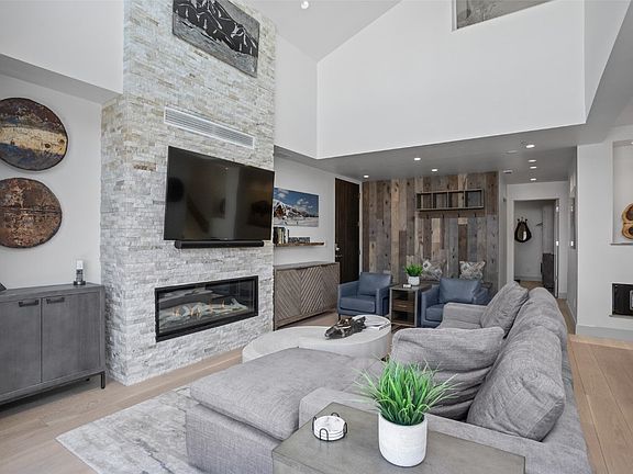 4th image of 655 Yampa St #R1