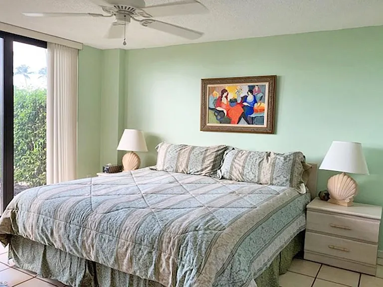 180 Seaview Ct #111 — Photo 13