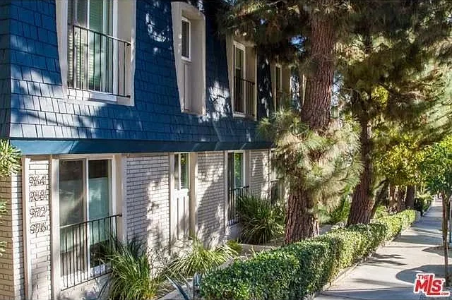 964 Larrabee St #205 — Photo 9
