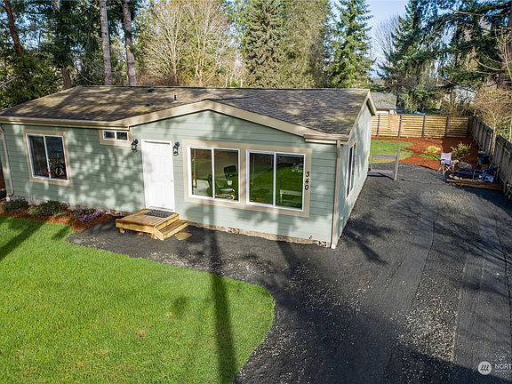 2nd image of 340 E Wood Lane