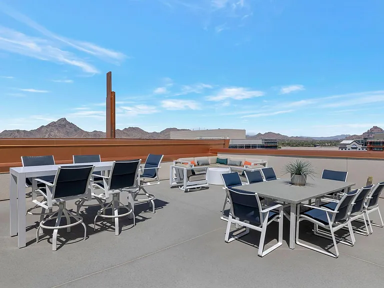 2211 E Camelback Rd #605 — Photo 32