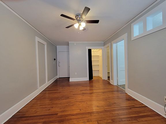 3rd image of 310 13th Ave NE APT 2
