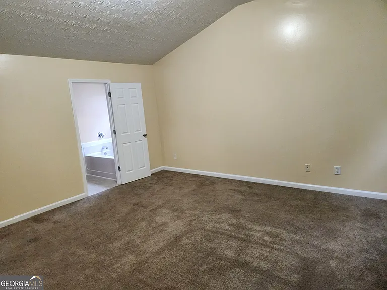 2135 Pine View Trl — Photo 16