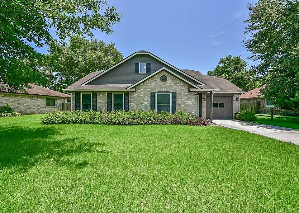 1st image of 5413 Winding Brook Dr