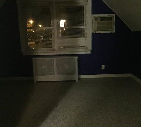 3rd image of 19520 56th Ave