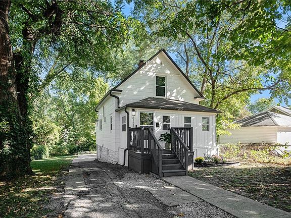 3rd image of 6131 Tracy Ave