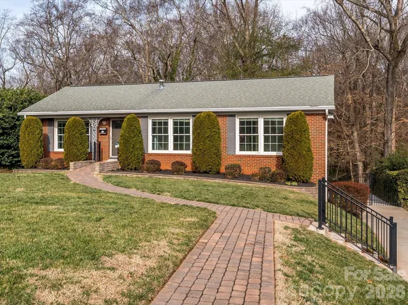 2201 Wensley Dr, Charlotte, NC 28210