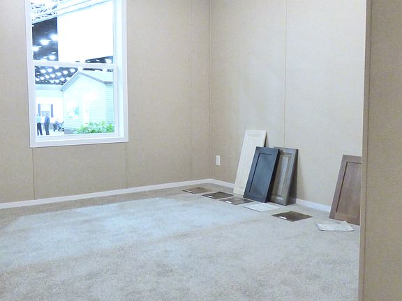 3rd image of 23073 Beech Dr