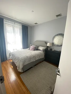 Rented by Next Step Realty New York LLC | media 7