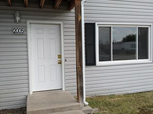 2005 E E St, North Platte, NE 69101