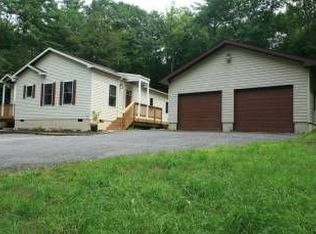 18 Rhododendron Trl, Jim Thorpe, PA 18229