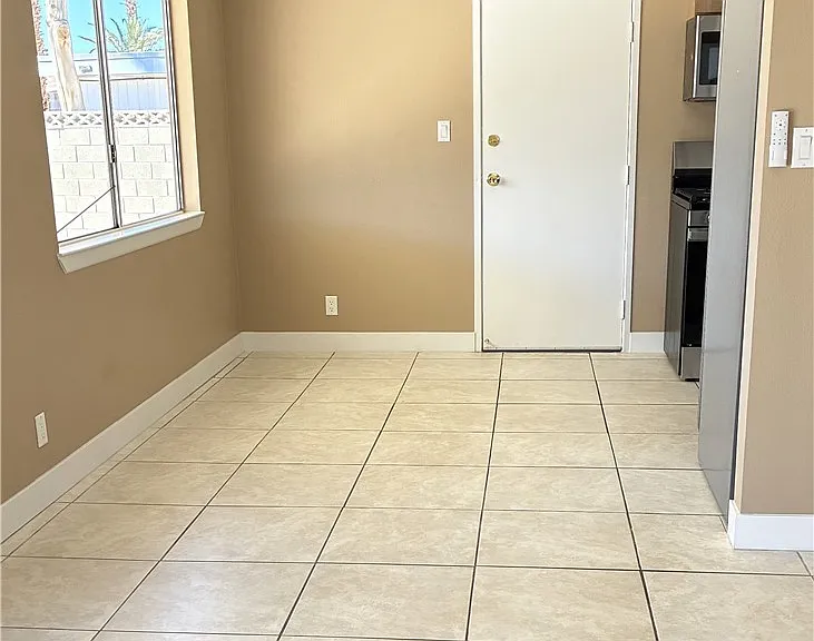 4351 Newview Cir — Photo 16