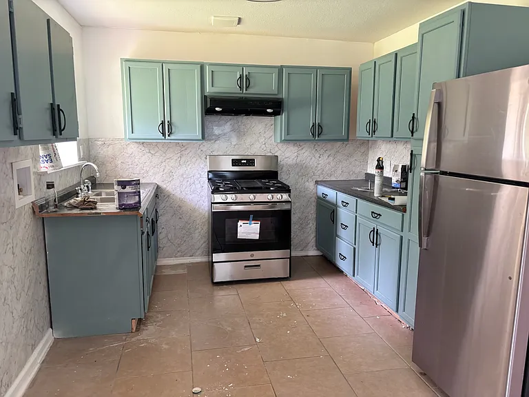 1102 Anderson Dr — Photo 8