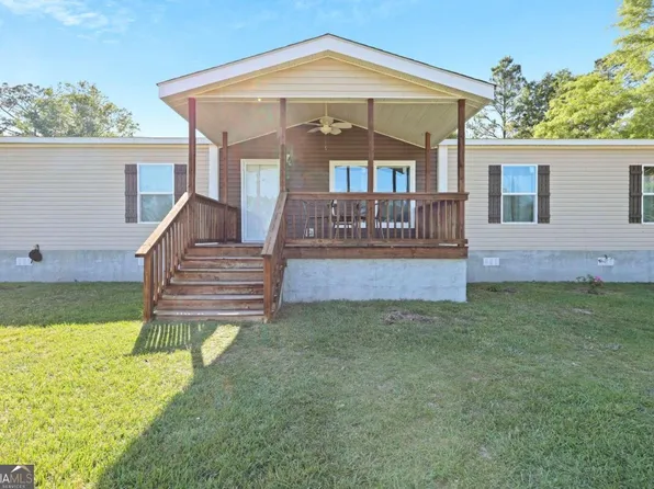333 Turpentine Cir, Jesup, GA 31545