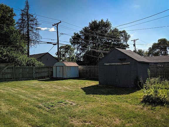 3rd image of 725 Anna Ave