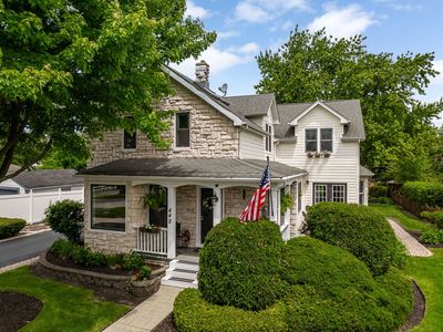 442 Davis St, Downers Grove, IL, 60515