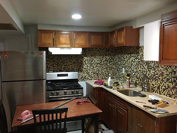 2nd image of 2124 Virgil Pl #B1