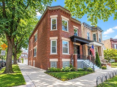 3657 N Hermitage Ave, Chicago, IL, 60613
