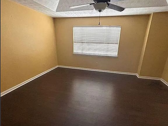 4th image of 1089 Ashbury Dr
