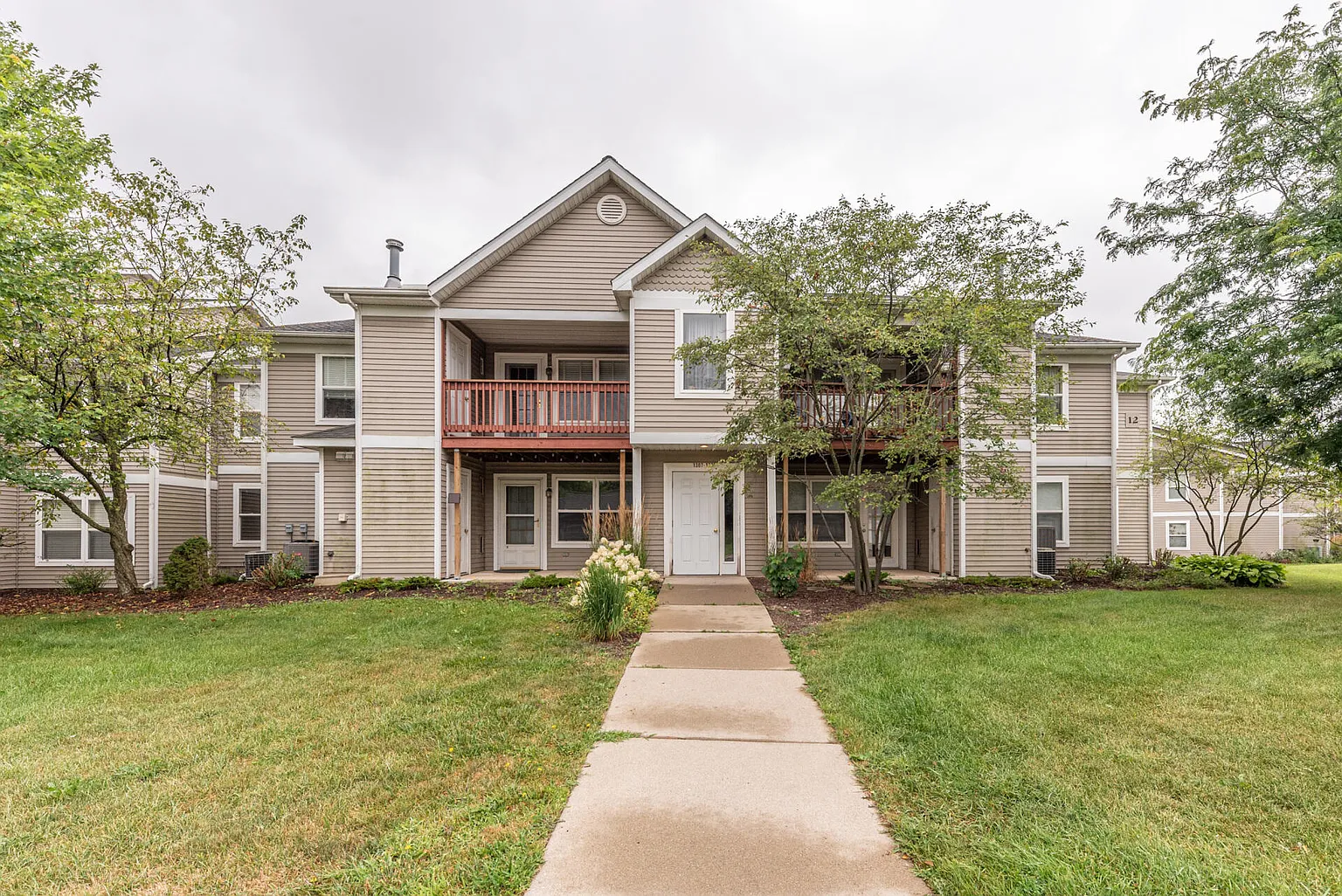 1323 Millbrook Trl photo 1