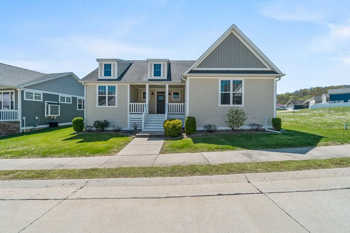 Building Photo - 2972 Pine Hill Spur Cpe