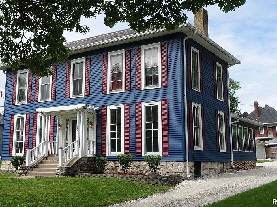1st image of 396 N Prairie St