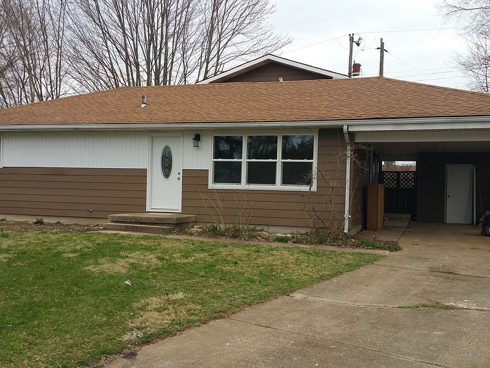1st image of 120 W Bruce St