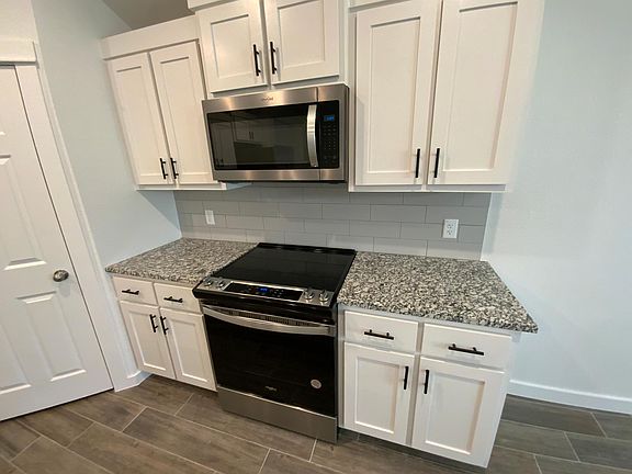 4th image of 1511 Fiddle Wood Way