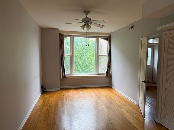 3rd image of 1368 W Evergreen Ave APT 3F