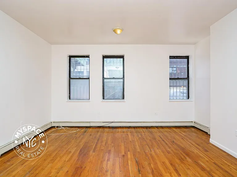 95 Seigel St #1A — Photo 3
