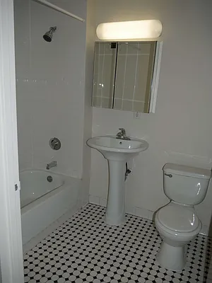 Rented by Hudson Park NY LLC | media 20