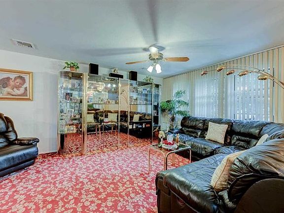 3rd image of 1800 Park Ave