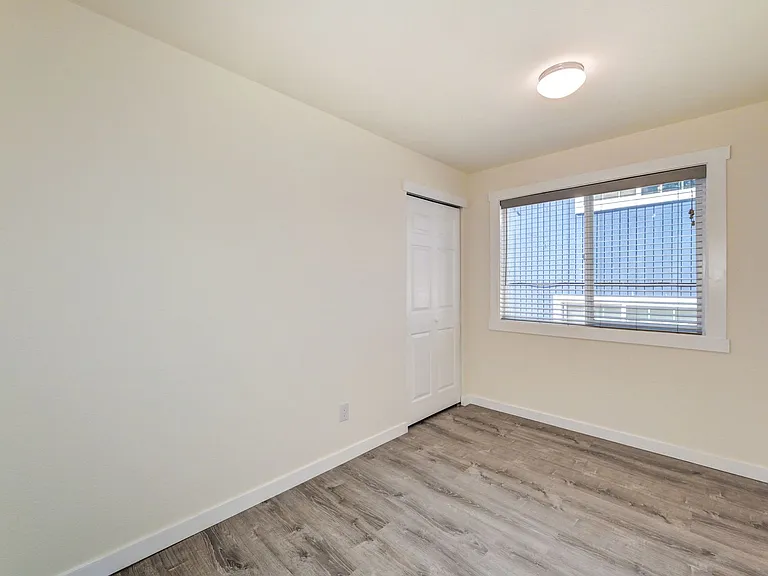 2516 S 286th Pl #C — Photo 13
