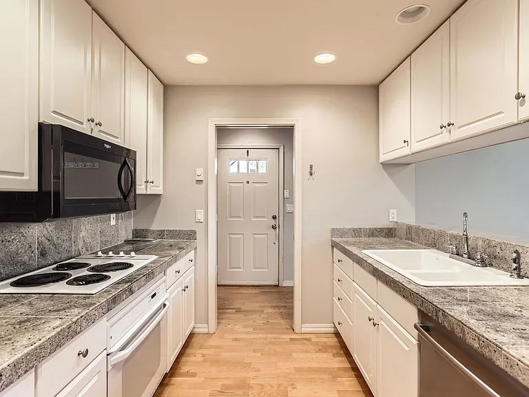 9603 NW Miller Hill Dr — Photo 13