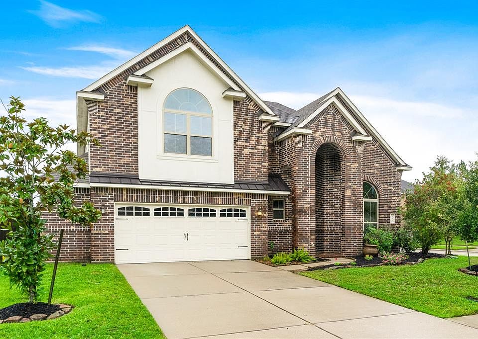 2nd image of 123 Jacobs Meadow Dr